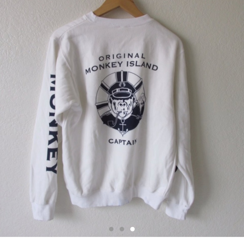 Brandy Melville Crewneck